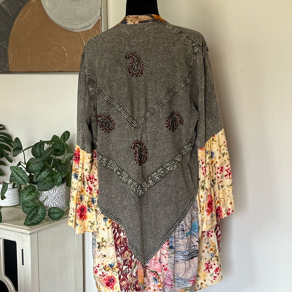 Young Threads Patchwork Bohemian-Style Kimono Car… - image 7